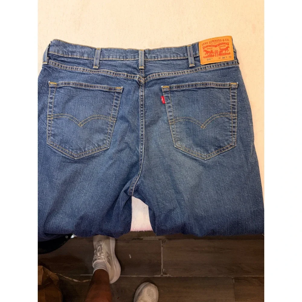 Levis 541 Athletic Taper Mens Jeans Blue Medium Wash 38x32 Denim Pants